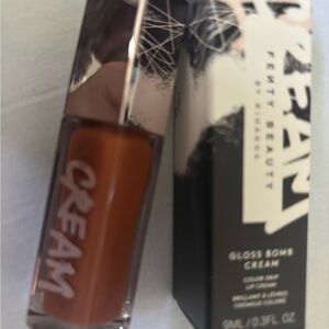 Fenty Beauty Gloss Bomb Cream in Honey Waffles